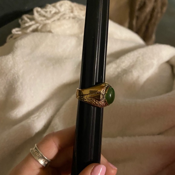 Vintage Jade 18k HGE Gold Ring - Picture 10 of 10
